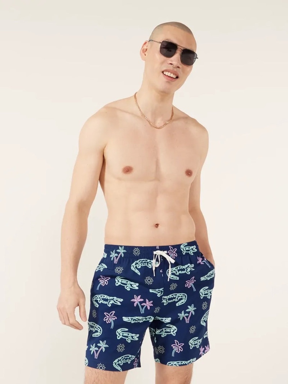 Chubbies The Neon Glades Navy Aligator Palms Shorts Size M